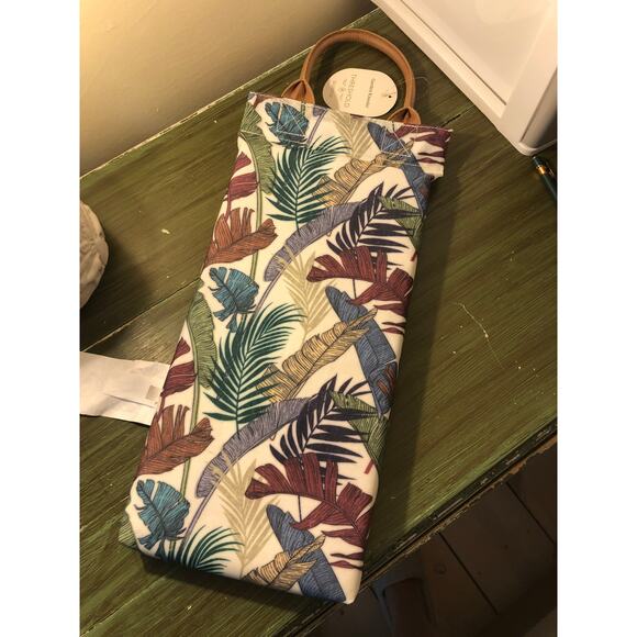 Threshold NWT Garden Kneeler 23 1/4x9x1/4 Palm Design - Picture 1 of 4